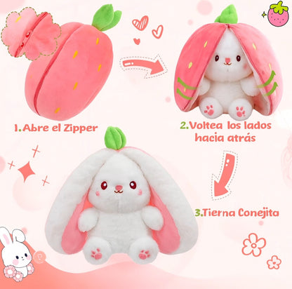 Peluche Conejo con Capa de Fresa